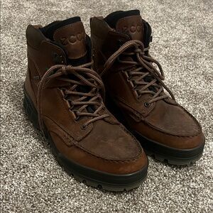 Ecco Men's Rich Brown Leather Boots